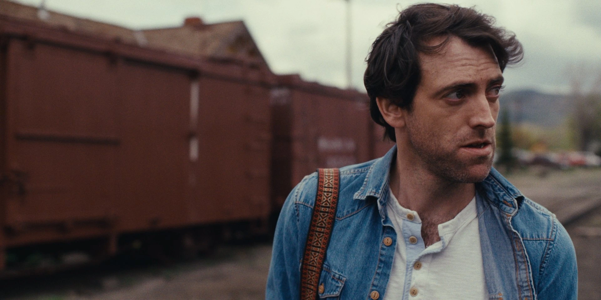 Out Past Dark — cinematography still (18 of 27)
